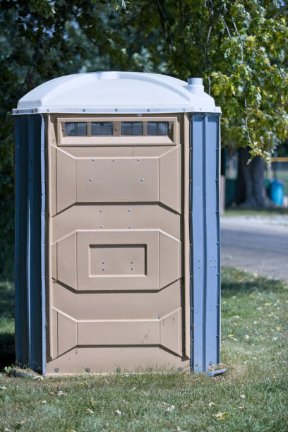 Best Portable bathroom rental  in Follansbee, WV